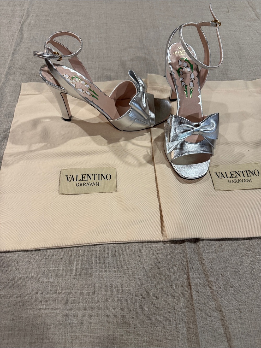 Valentino Garavani Silver Metallic Bow Ankle-Strap Heels, EU 41